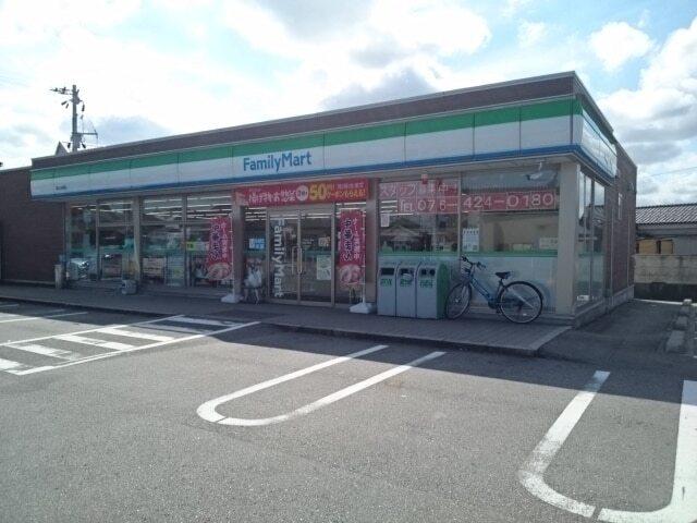 ファミリーマート富山本郷店：470m
