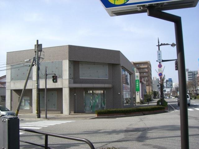 北國銀行富山南支店：274m