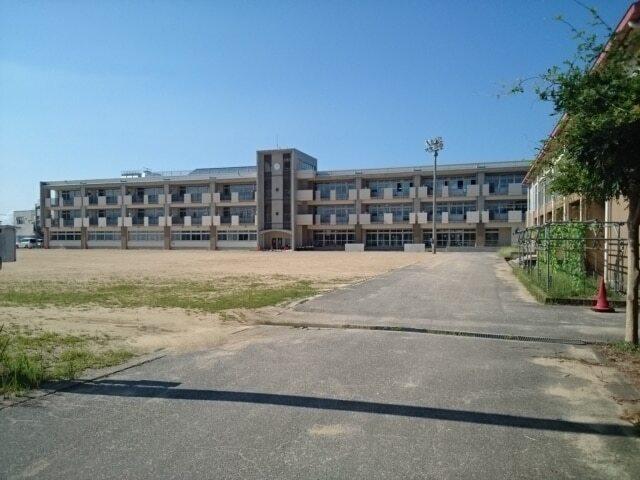 藤ノ木小学校：1100m