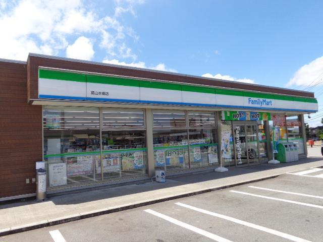 ファミリーマート山室店：214m