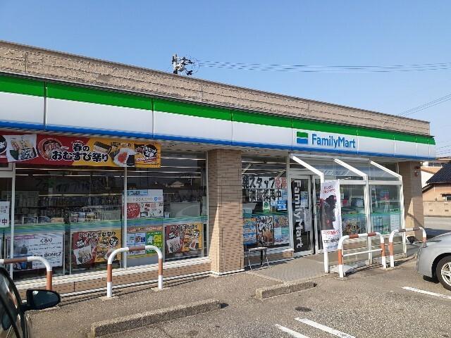 ファミリーマート富山向新庄店：1000m