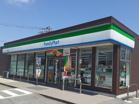 ファミリーマート富山秋吉店：320m