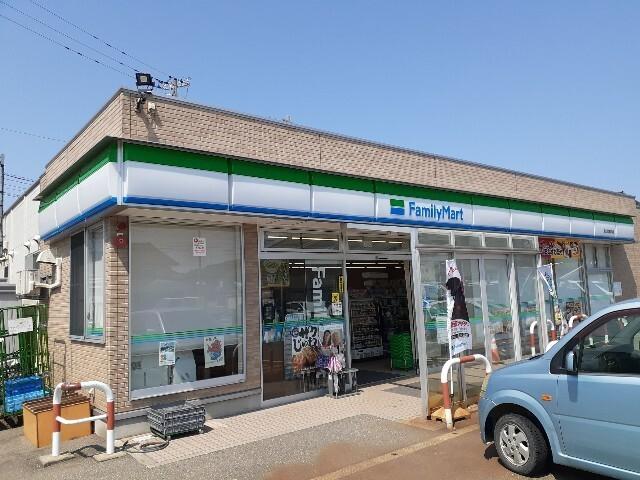ファミリーマート 富山岩瀬浜店：550m