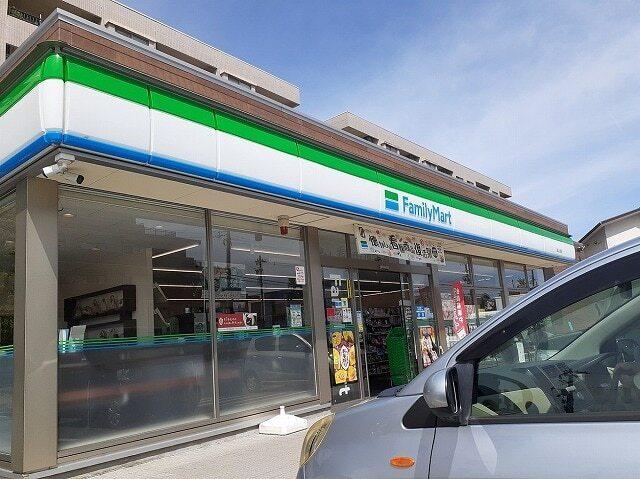 ファミリーマート富山山室店：232m