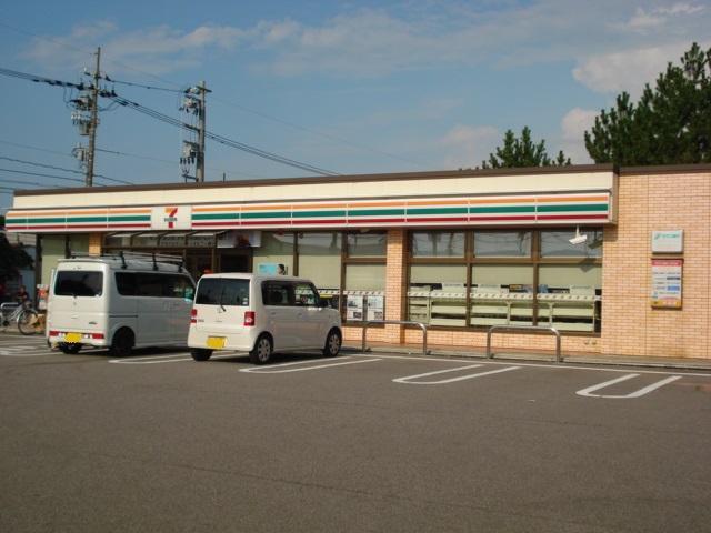 セブンイレブン富山向新庄5丁目店：459m