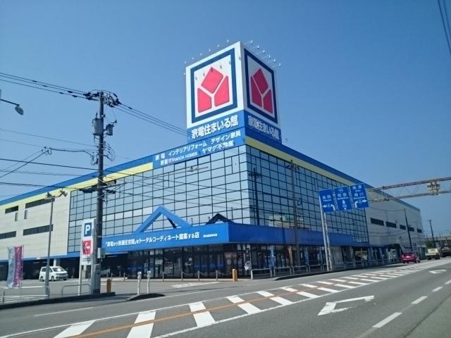 ヤマダデンキ富山金泉寺店：750m