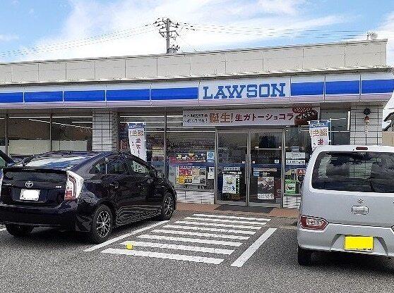 ローソン婦中西ヶ丘店：700m