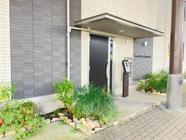 グランドコート堤町（105） エントランス