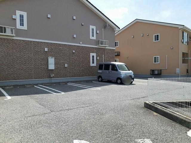 ミューＡ（101） 駐車場