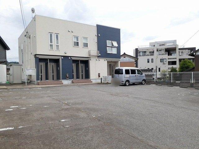 ウィステリアヒル（202） 駐車場