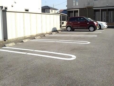 カレントⅡ（103） 駐車場