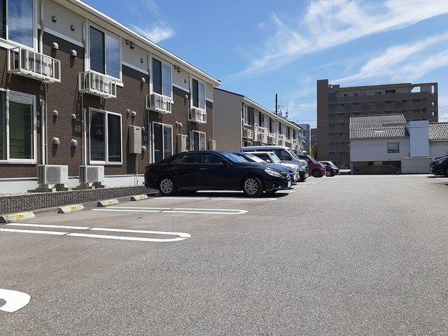 ウェルハイム・千石町Ａ（101） 駐車場