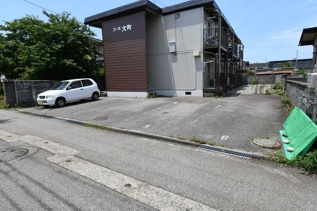 コーポ大町（103） 駐車場