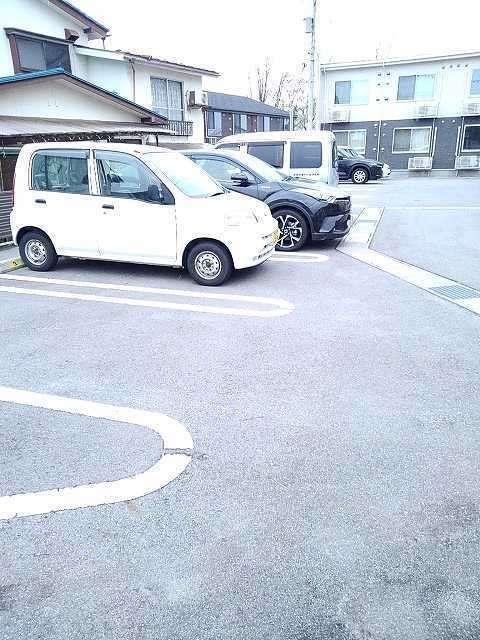 パームハイムⅡ（201） 駐車場