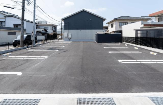 プレッシャス奥井（203） 駐車場