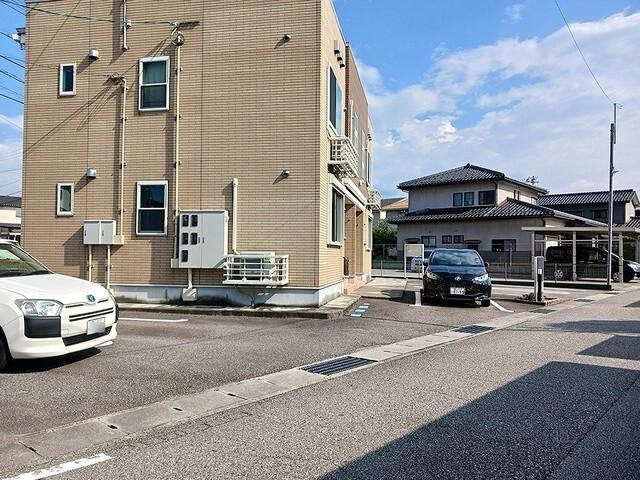 イーザ（202） 駐車場