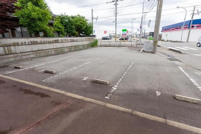 クイール（201） 駐車場