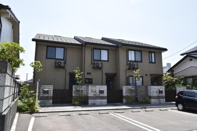  築7年10ヶ月 2階建の賃貸物件