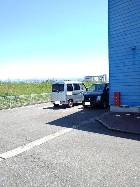 リバーサイド・ドリームⅢ（203） 駐車場