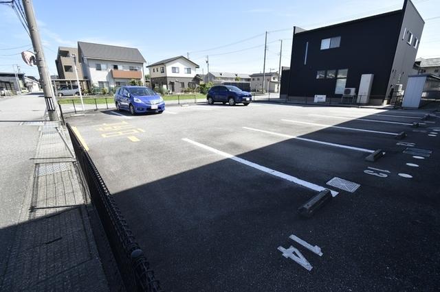 セジュール環水（105） 駐車場