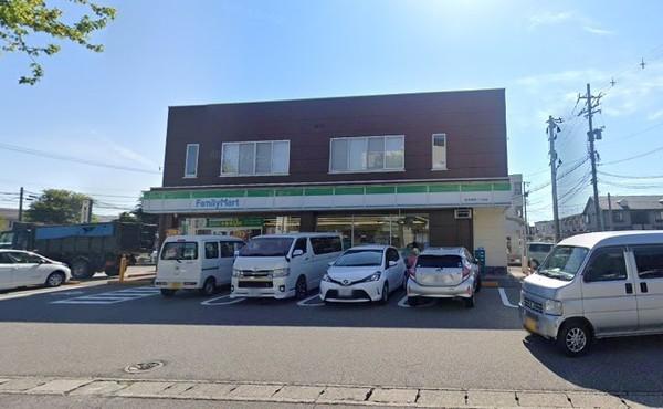 ファミリーマート新根塚町二丁目店
