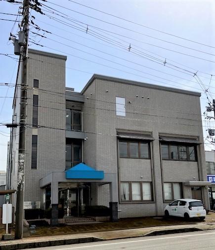 射水市本町2丁目住居付きビル 外観
