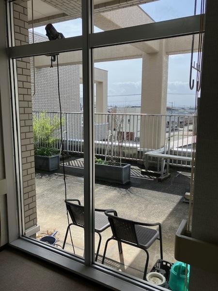 射水市本町2丁目住居付きビル バルコニー