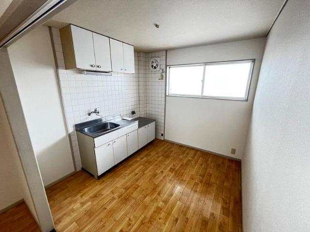 コートプレイス　Ｅａｓｔ　Ｗｅｓｔ 室内