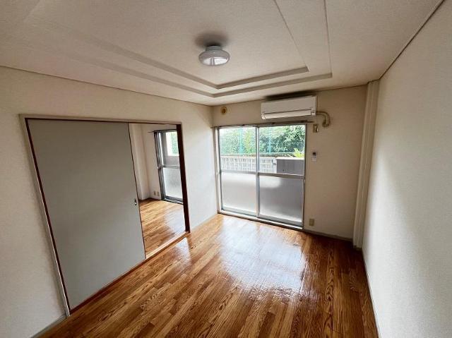 コートプレイス　Ｅａｓｔ　Ｗｅｓｔ 室内