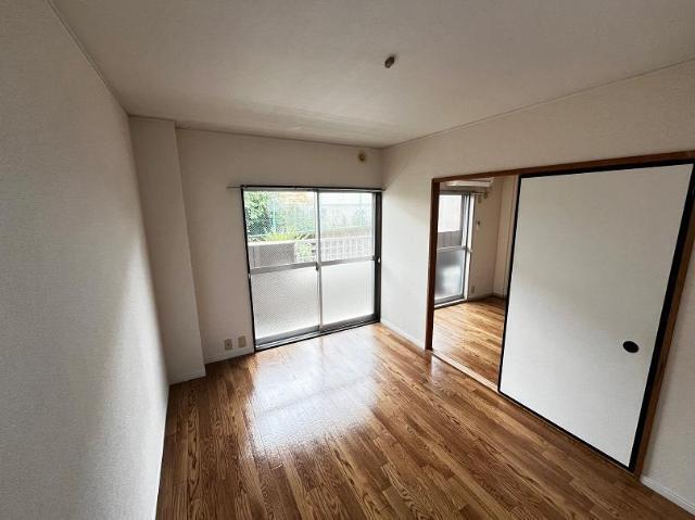 コートプレイス　Ｅａｓｔ　Ｗｅｓｔ 室内