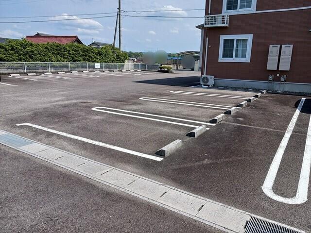 エアリー・ヴィラ　Ａ（103） 駐車場