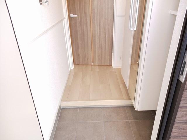 アンティア　ヒル（102） 玄関