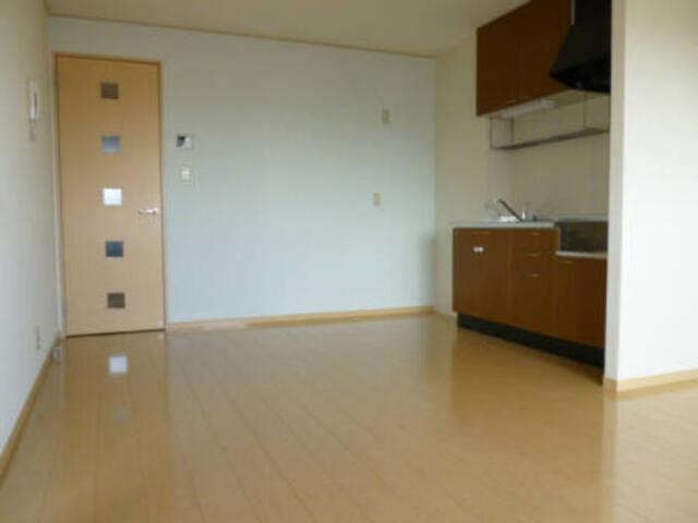 サン トゥール　Ａ（302） 部屋画像
