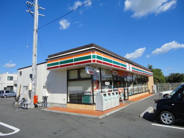 セブンイレブン美濃加茂加茂野町西店：895m
