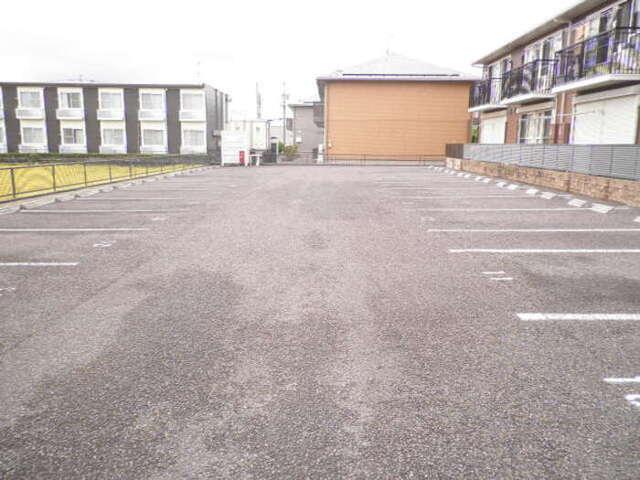 リアン　Ｙ（102） 駐車場