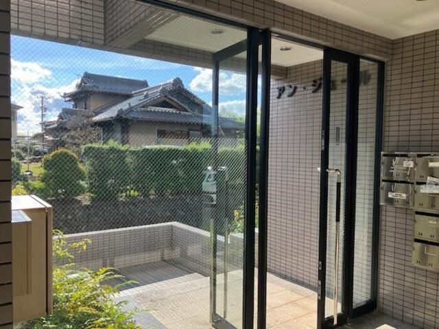 アン・ジュール（2B） ロビー