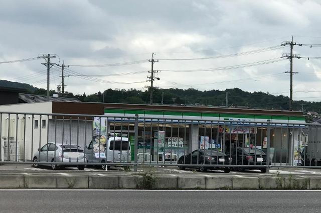 ファミリーマート美濃加茂西町店：747m