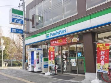 ファミリーマート大正駅北店：112m