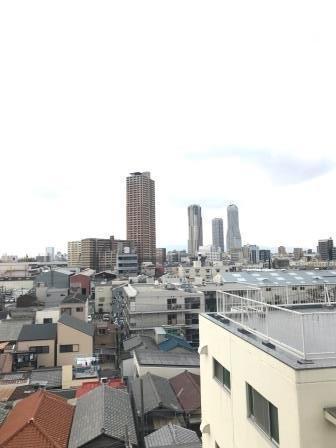 ビバリーヒルズ泉尾 眺望