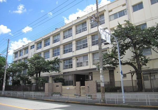 大阪市立小林小学校：653m
