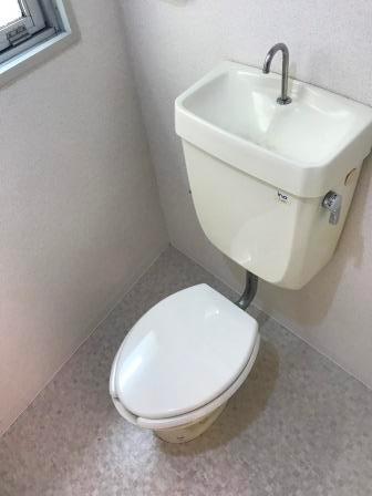 ヴァンコート三軒家東 トイレ