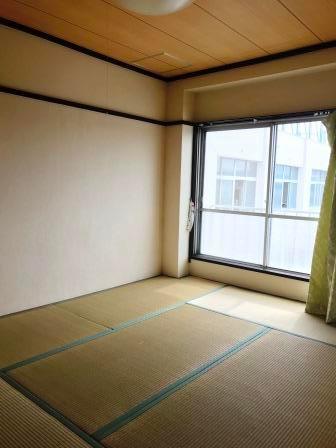 シャトーナカタ（501） リビング