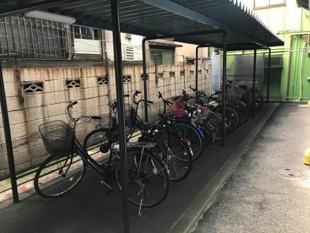 シャロス浅川 駐車場