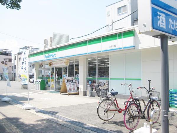 ファミリーマート大正北村店：218m