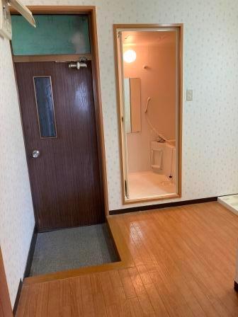 下谷ビル 玄関