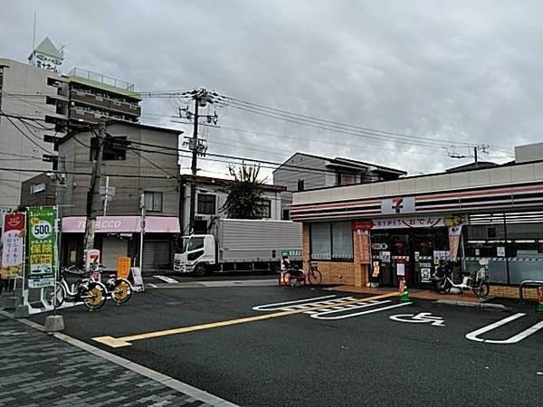 セブンイレブン大阪三軒家東4丁目店：547m