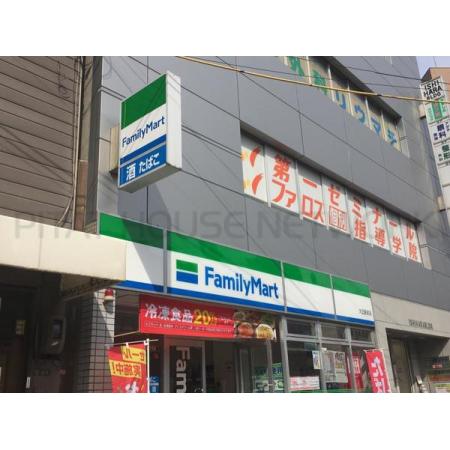 ファステート大正駅前トロフィ 周辺環境写真1 ファミリーマート大正駅前店：107m