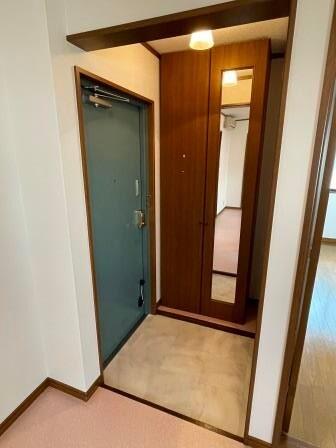 ソリッドウェーブ 玄関