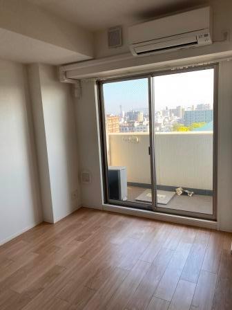 スプランディッド大阪WEST リビング