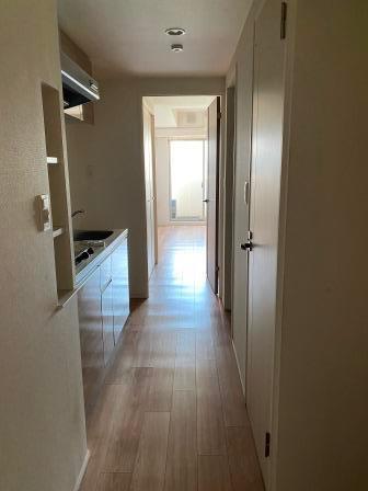 スプランディッド大阪WEST 玄関